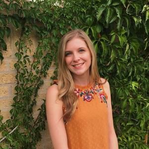 Meet your Posher, Danielle